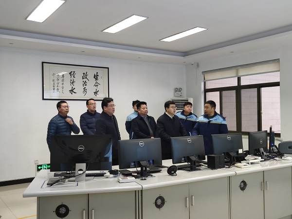 高邮市副市长周伟莅临二水厂进行节前安全检查